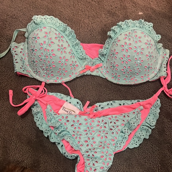 Large Beach Bunny Bikini Set - Picture 5 of 5